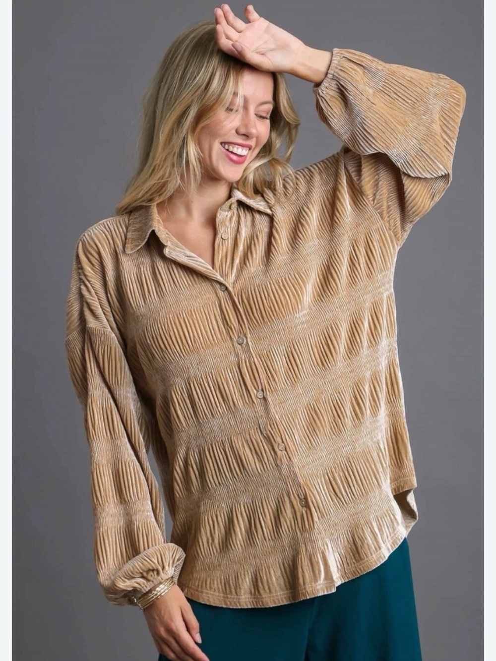 Umgee Tan Textured Button-Down Blouse. Large
